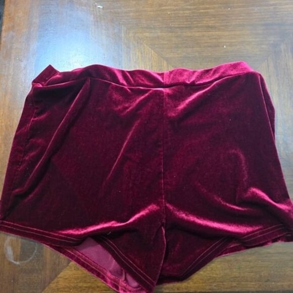 Women's Plus Red Velour Shorts 4x - Picture 2 of 4